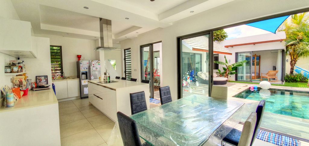 Maison / Villa 4 Chambre(s) en vente à Grand Bay, nord, île Maurice – LexpressProperty.com | 800649 | Ref01