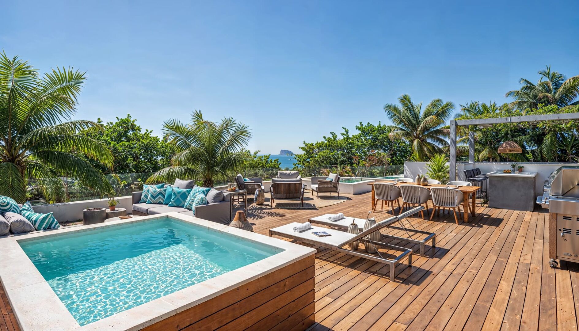 Penthouse of 3 bedrooms for sale in Pointe aux Canonniers, north, Mauritius – LexpressProperty.com | 751047 | Ref01
