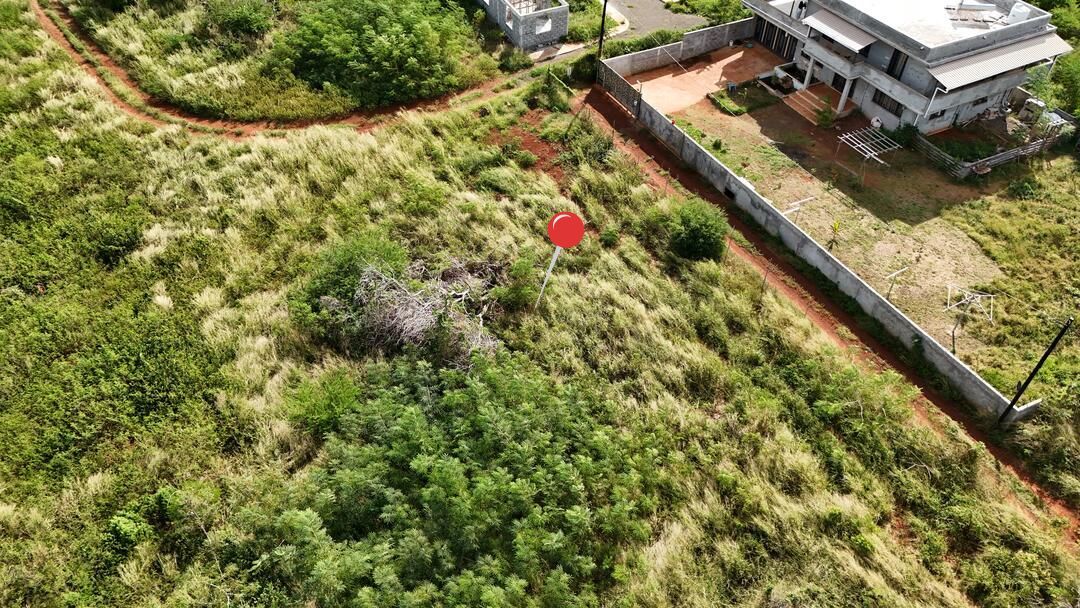 Residential land of 951 m2 for sale in Pointe aux Piments, north, Mauritius – LexpressProperty.com | 804959 | Ref01