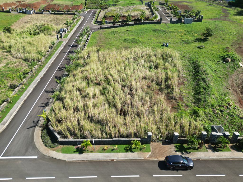 Terrain résidentiel de 1151 m2 en vente à Belle Vue Harel, nord, île Maurice – LexpressProperty.com | 805321 | Ref01