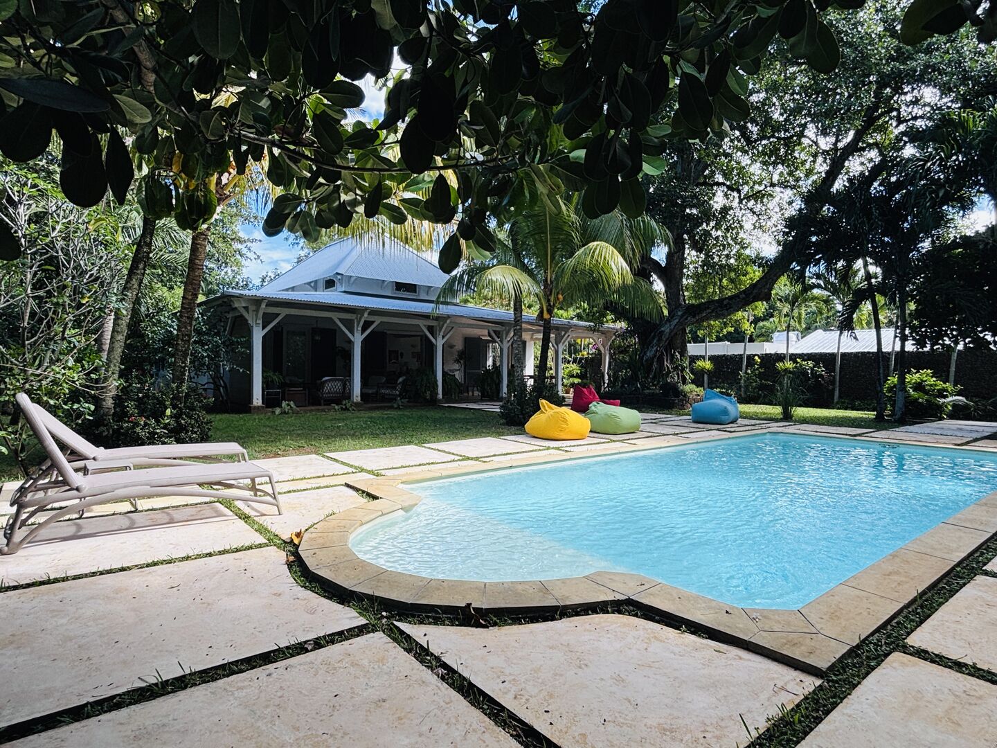 Maison / Villa 4 Chambre(s) en location à St Antoine, nord, île Maurice – LexpressProperty.com | 805324 | Ref01