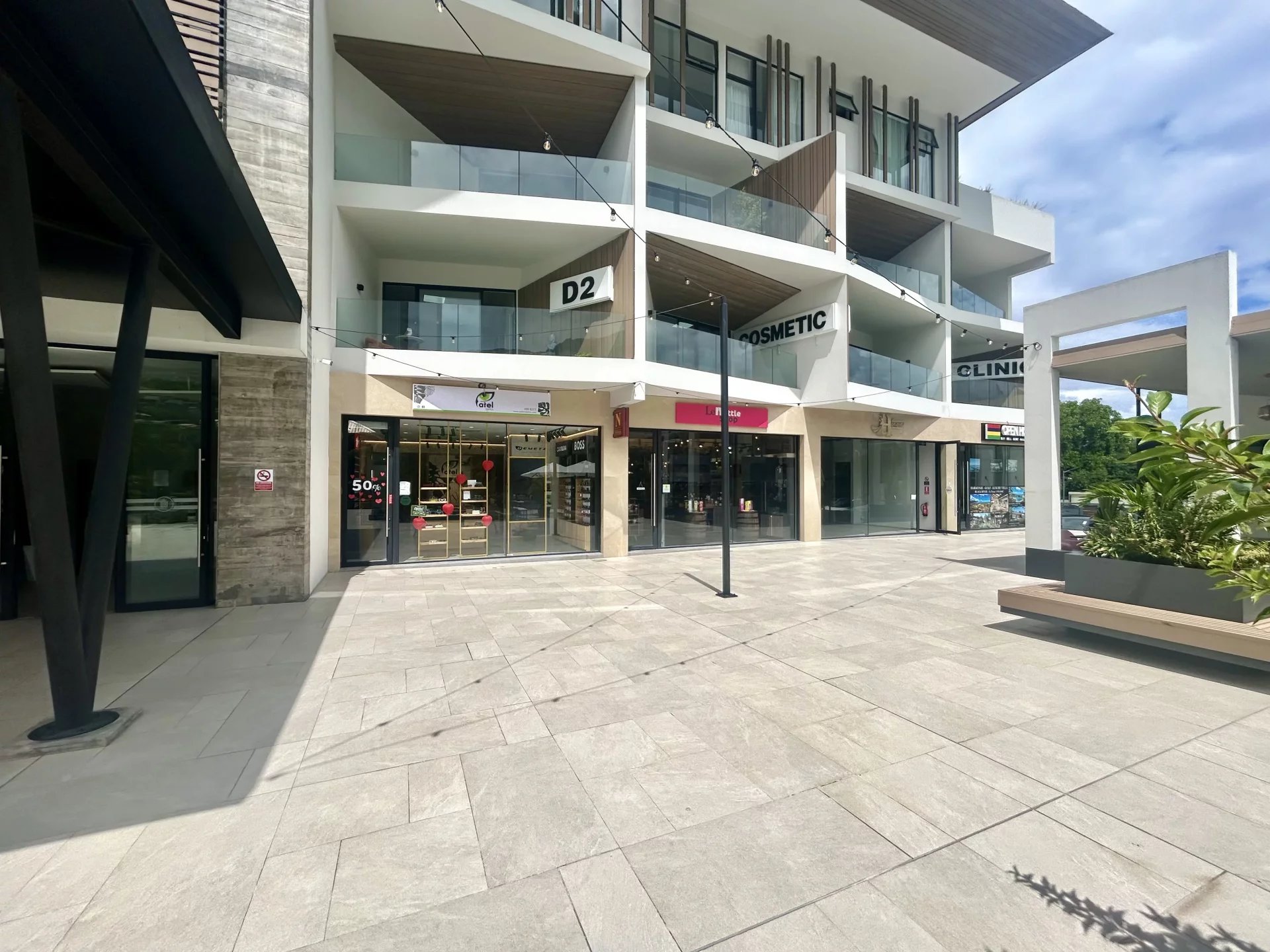 Local commercial location à La Preneuse, ouest, île Maurice – LexpressProperty.com | 806464 | Ref01