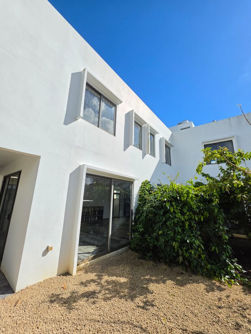 Maison / Villa 5 Chambre(s) en vente à Vacoas, centre, île Maurice – LexpressProperty.com | 806503 | Ref01