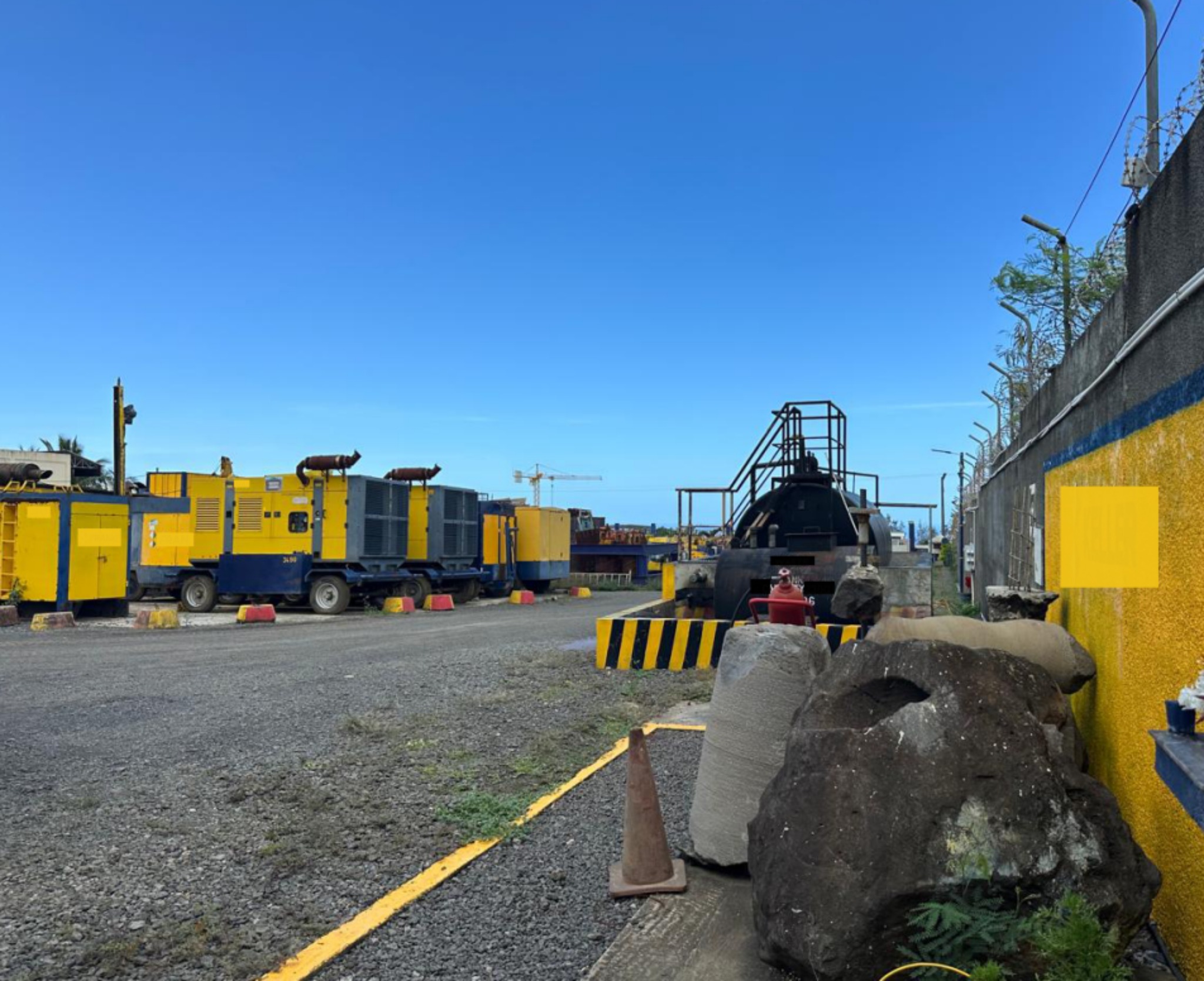 Entrepôt vente à Bambous, ouest, île Maurice – LexpressProperty.com | 806438 | Ref01