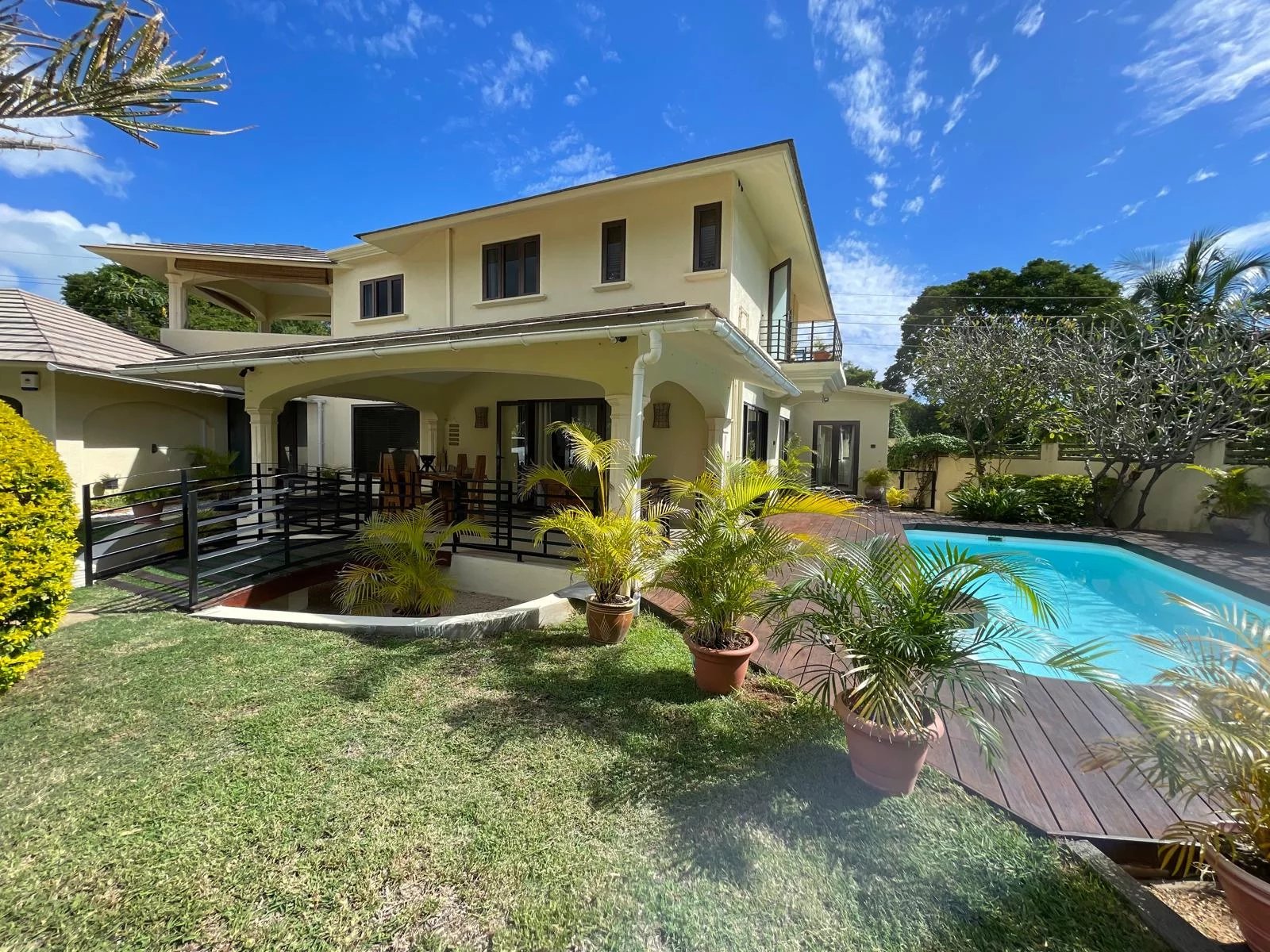 House / Villa of 4 bedrooms for rent in Black River, west, Mauritius – LexpressProperty.com | 806352 | Ref01