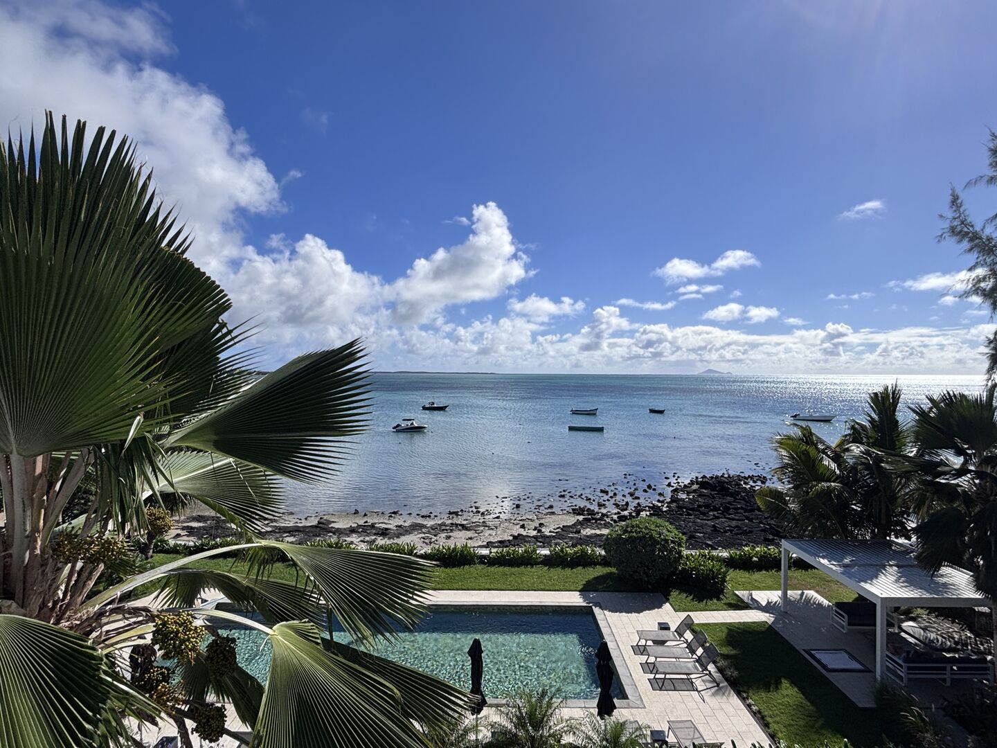 Penthouse of 3 bedrooms for rent in Roches Noires, north, Mauritius – LexpressProperty.com | 757587 | Ref01