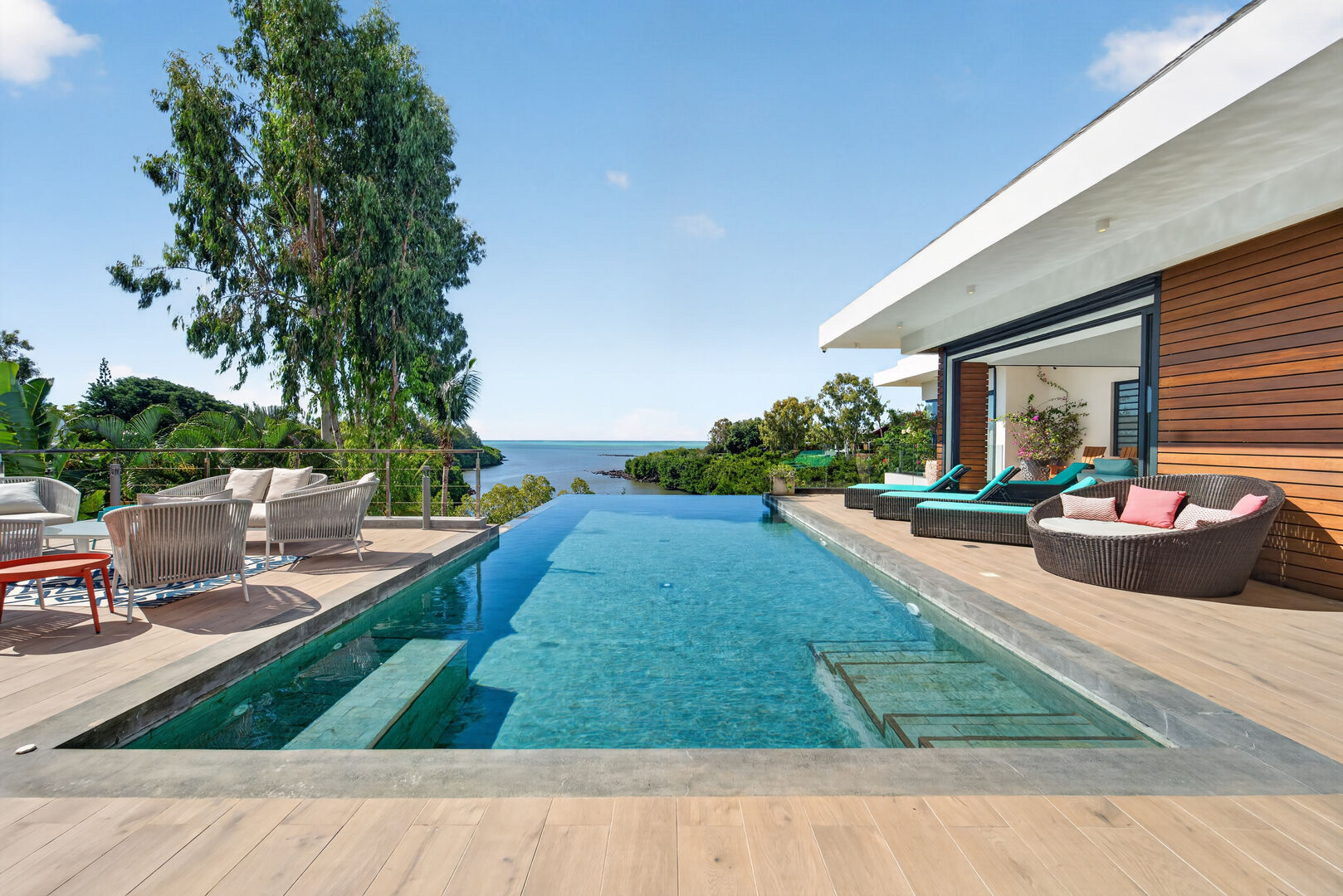Maison / Villa 4 Chambre(s) en vente à Haute Rive, nord, île Maurice – LexpressProperty.com | 807211 | Ref01