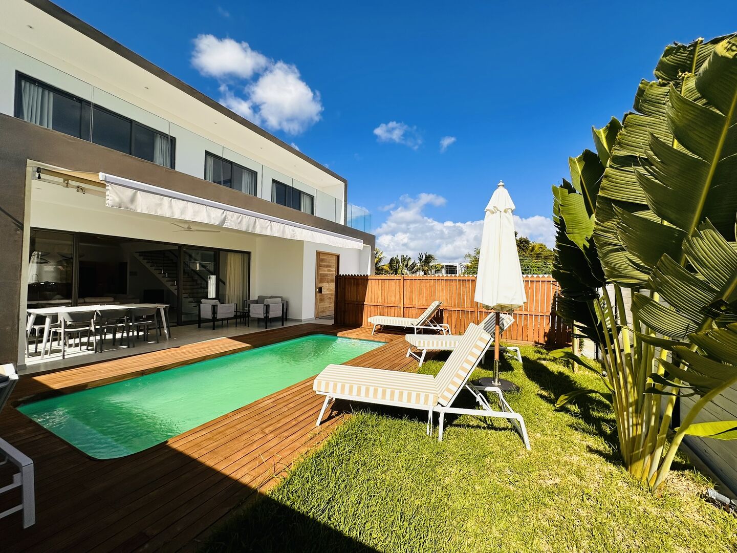 Maison / Villa 4 Chambre(s) en vente à Trou aux Biches, nord, île Maurice – LexpressProperty.com | 807262 | Ref01