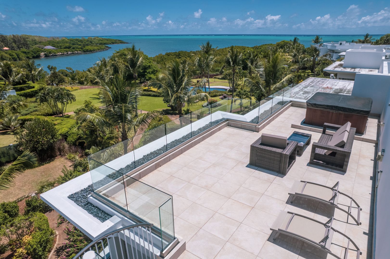 Penthouse of 4 bedrooms for sale in Haute Rive, north, Mauritius – LexpressProperty.com | 761753 | Ref01