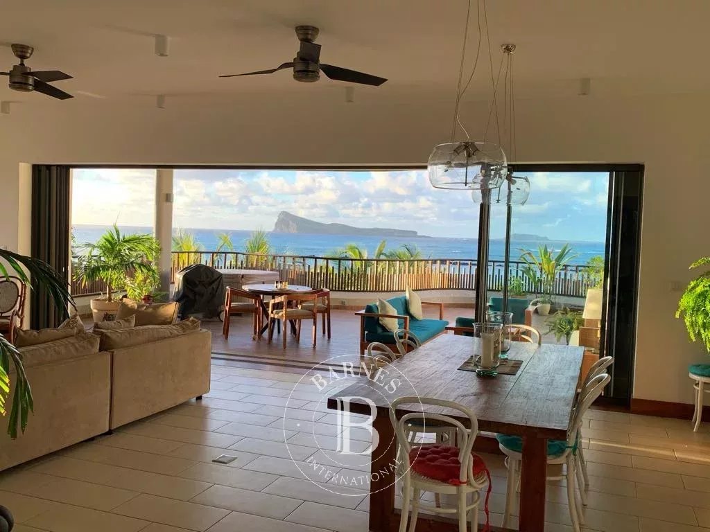 Penthouse of 3 bedrooms for rent in Cap Malheureux, north, Mauritius – LexpressProperty.com | 699986 | Ref01