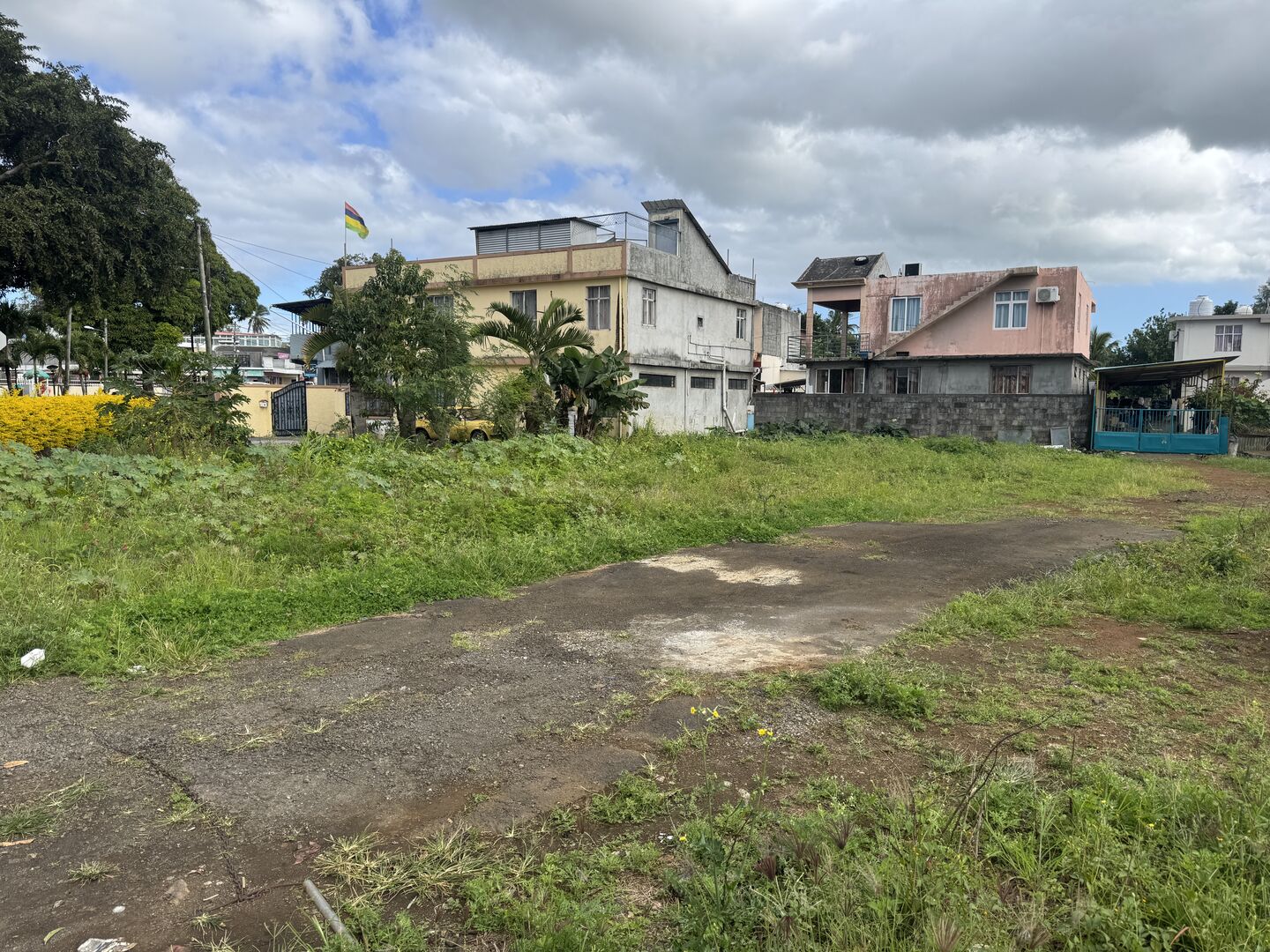 Residential land of 1393 m2 for sale in Belle Vue Maurel, north, Mauritius – LexpressProperty.com | 809714 | Ref01