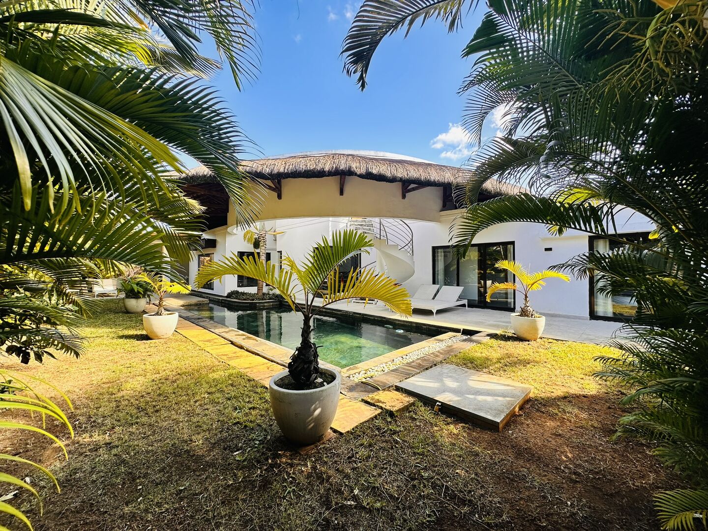 House / Villa of 3 bedrooms for rent in Pointe aux Piments, north, Mauritius – LexpressProperty.com | 810689 | Ref01