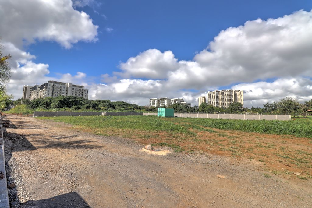Residential land of 4220.77 m2 for sale in Sodnac, center, Mauritius – LexpressProperty.com | 807196 | Ref01