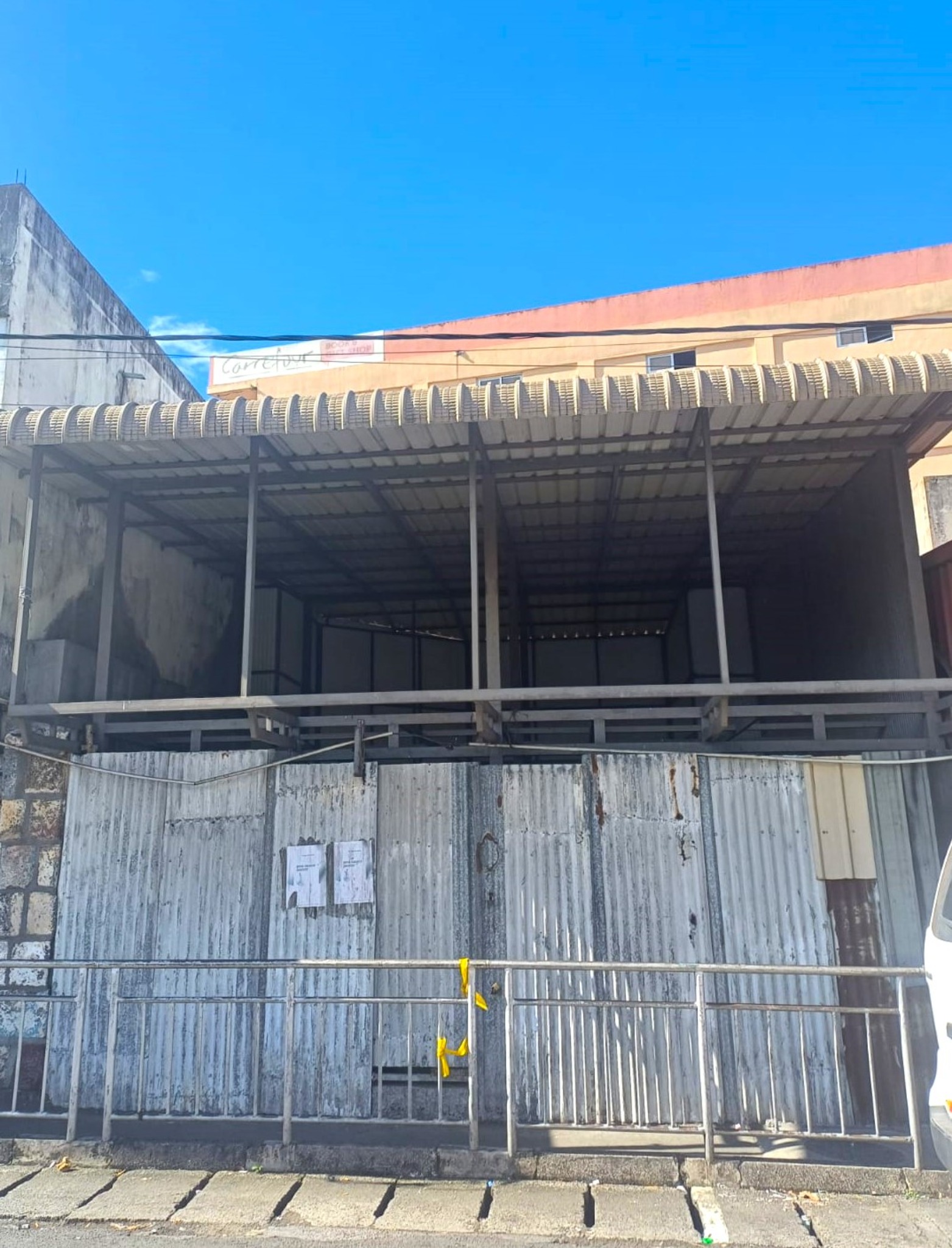 Local commercial location à Quatre Bornes, centre, île Maurice – LexpressProperty.com | 811128 | Ref01
