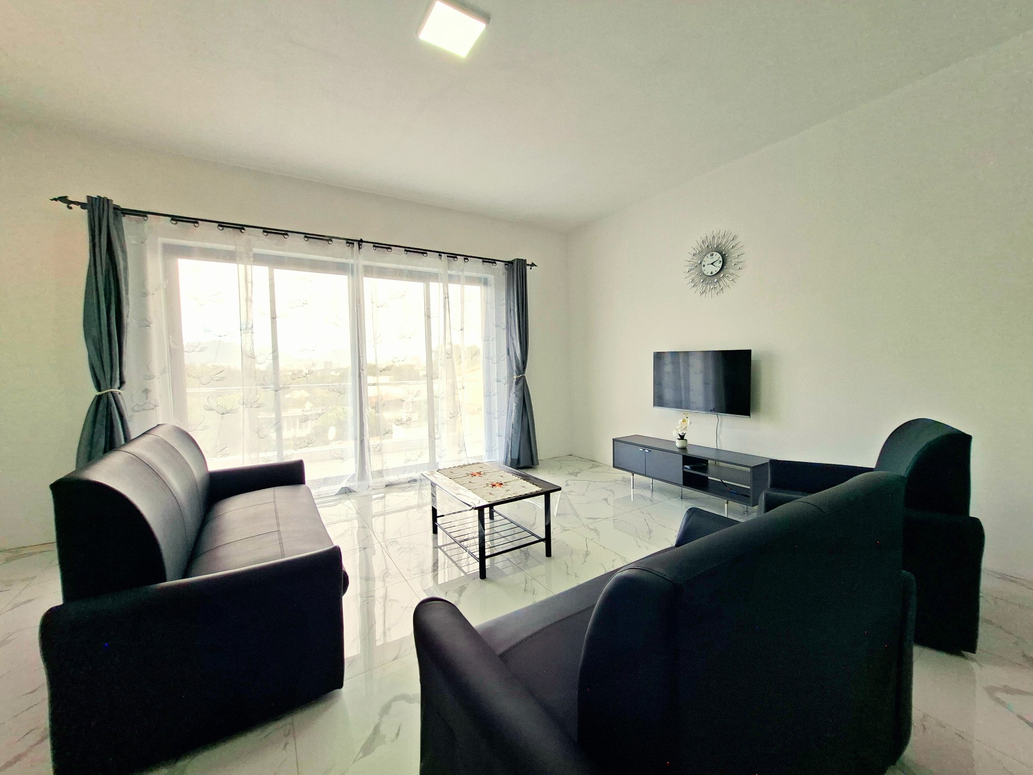 Appartement 2 Chambre(s) en location à Quatre Bornes, centre, île Maurice – LexpressProperty.com | 811442 | Ref01