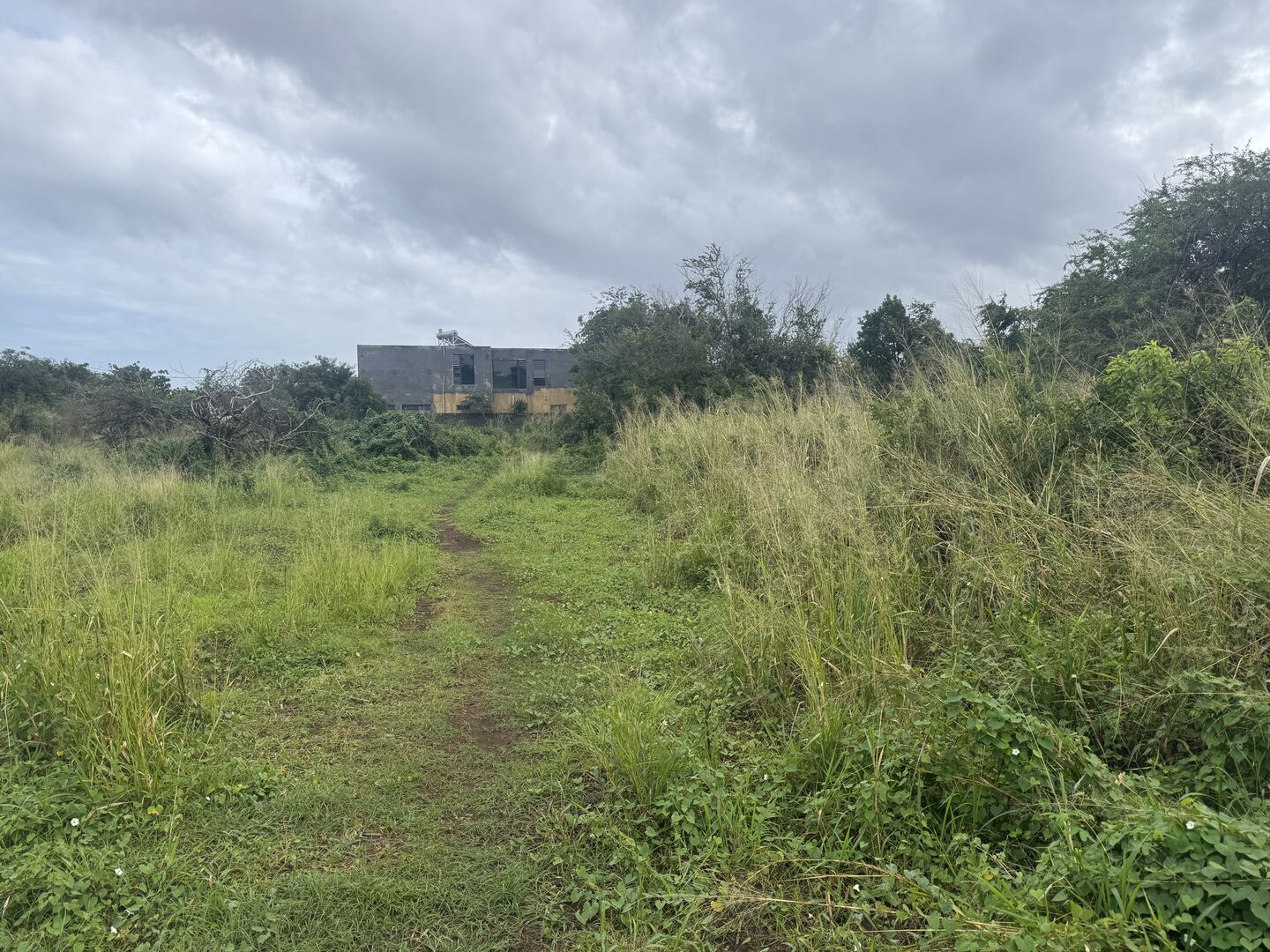 Residential land of 646 m2 for sale in St François, north, Mauritius – LexpressProperty.com | 811452 | Ref01