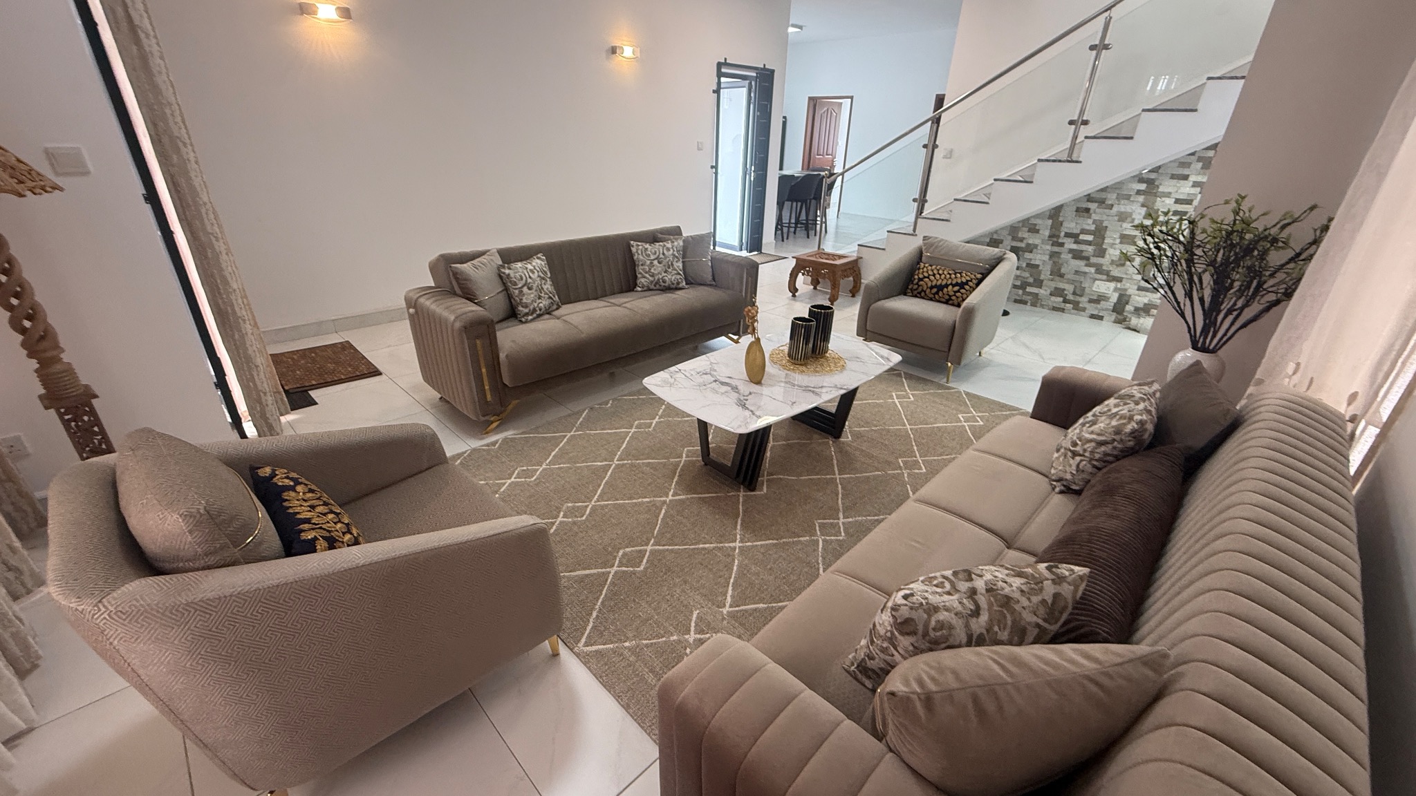 Bien – LexpressProperty.com | 812019 | Ref01