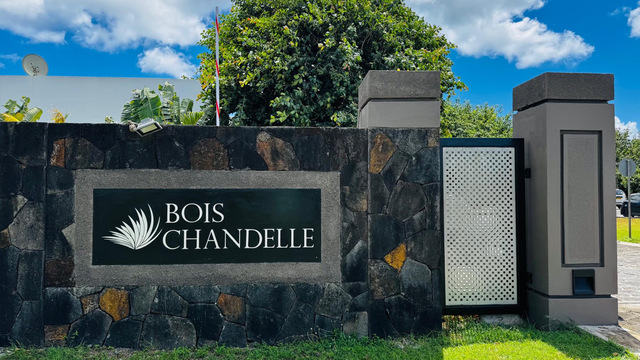 Residential land of 1200 m2 for sale in Mon Choisy, north, Mauritius – LexpressProperty.com | 778474 | Ref01