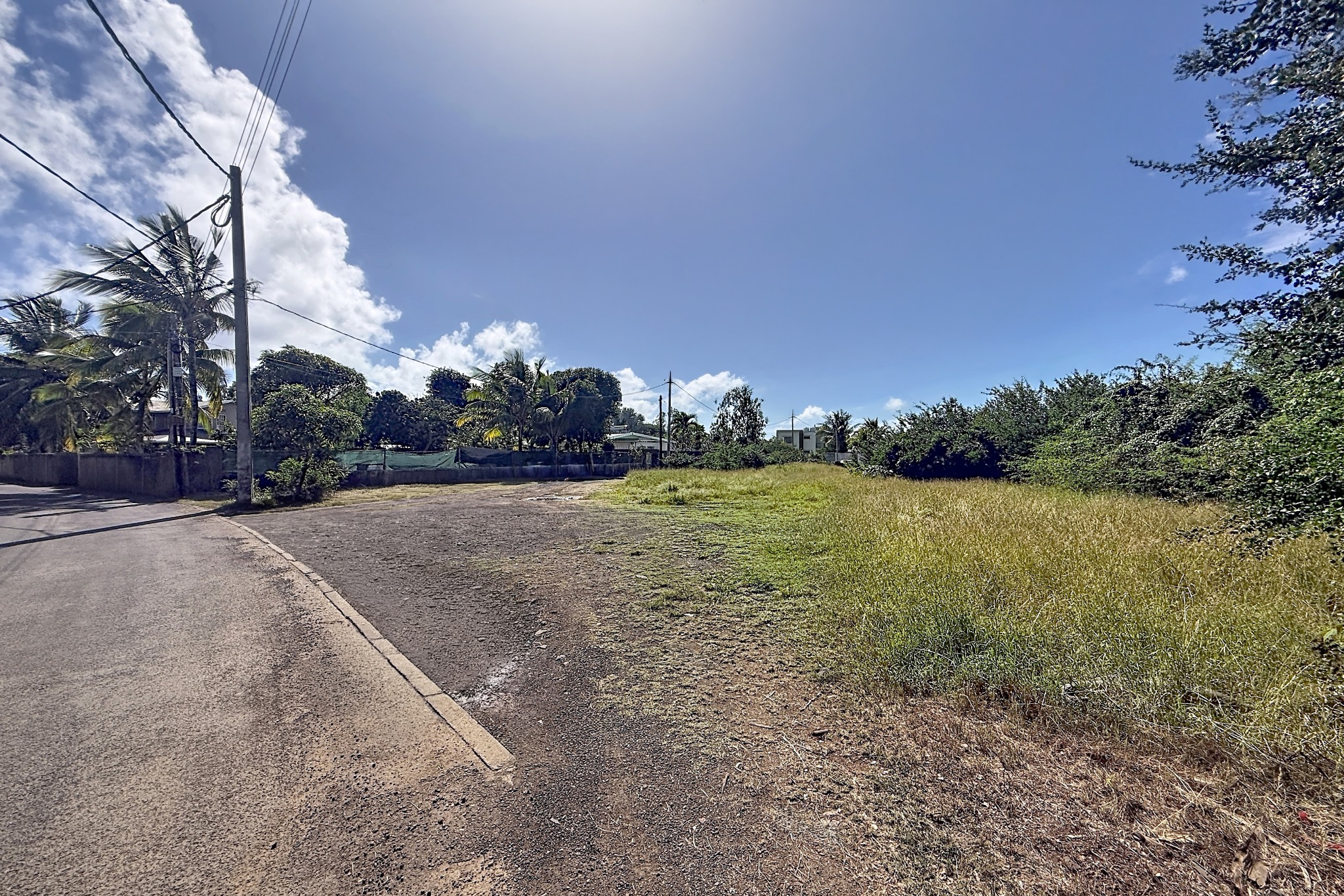 Residential land of 2037 m2 for sale in Péreybère, north, Mauritius – LexpressProperty.com | 802044 | Ref01