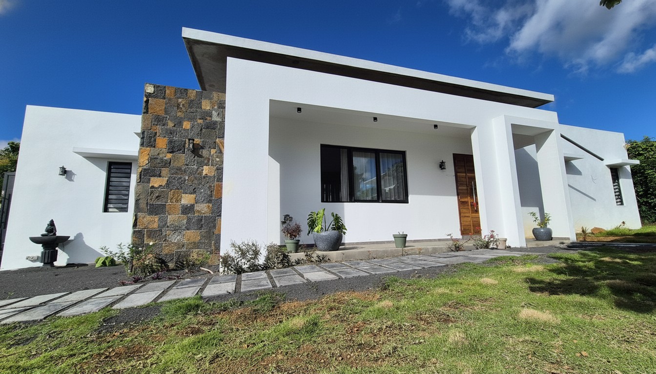 House / Villa of 4 bedrooms for rent in Gros Bois, south, Mauritius – LexpressProperty.com | 793197 | Ref01