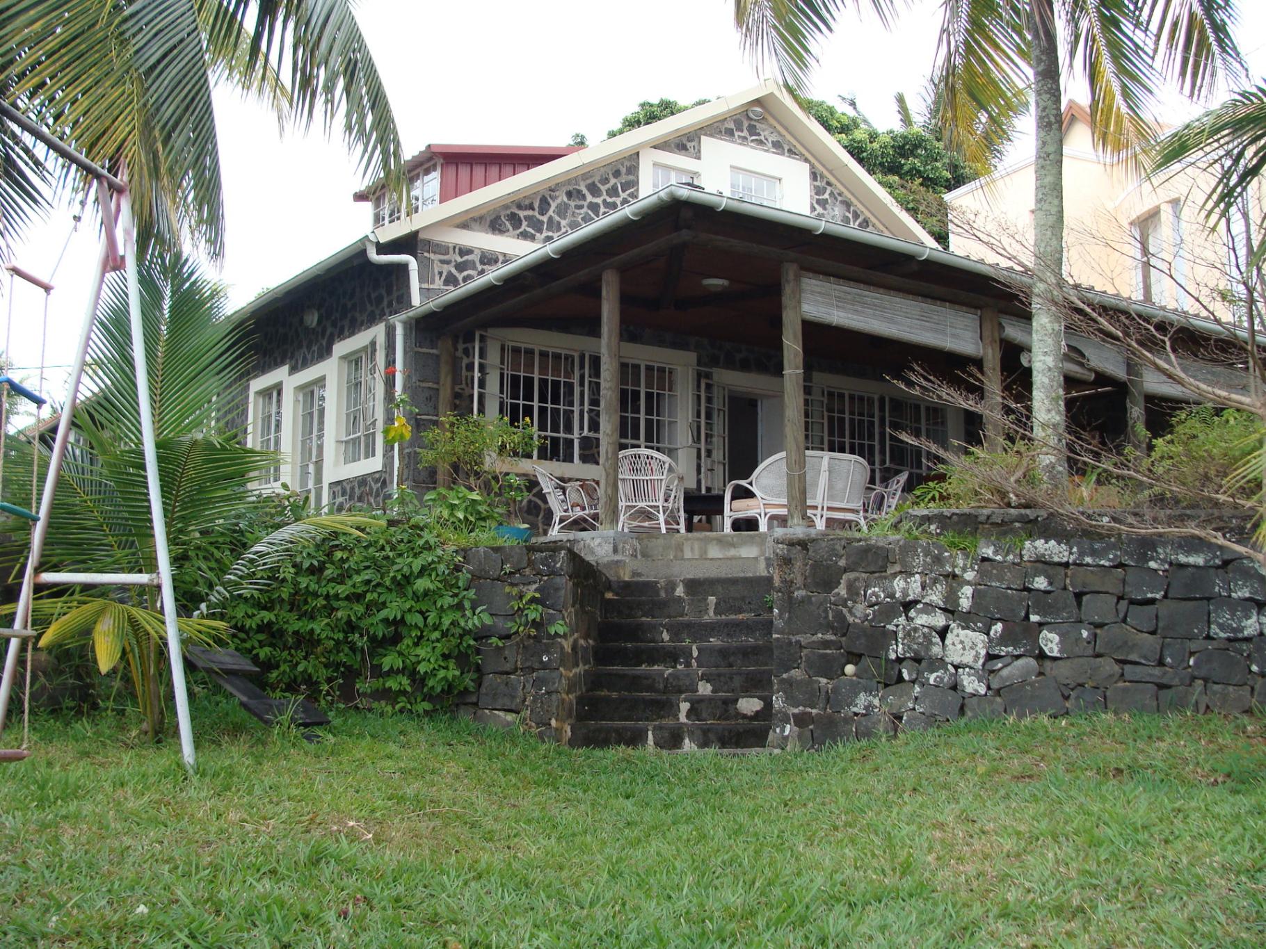 Maison / Villa 4 Chambre(s) en vente à Grand Gaube, nord, île Maurice – LexpressProperty.com | 793844 | Ref01
