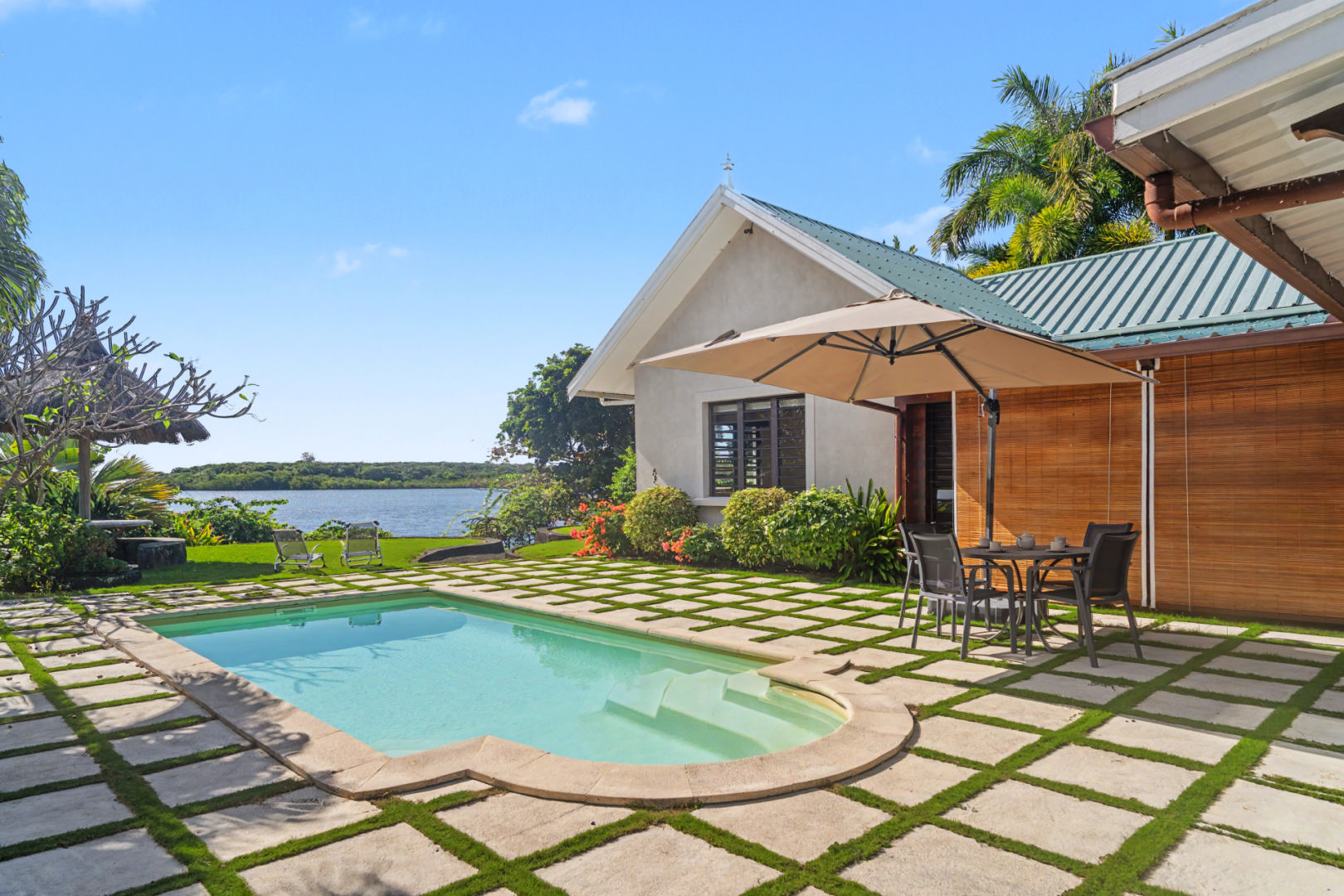 Maison / Villa 4 Chambre(s) en location à Poste de Flacq, est, île Maurice – LexpressProperty.com | 817634 | Ref01