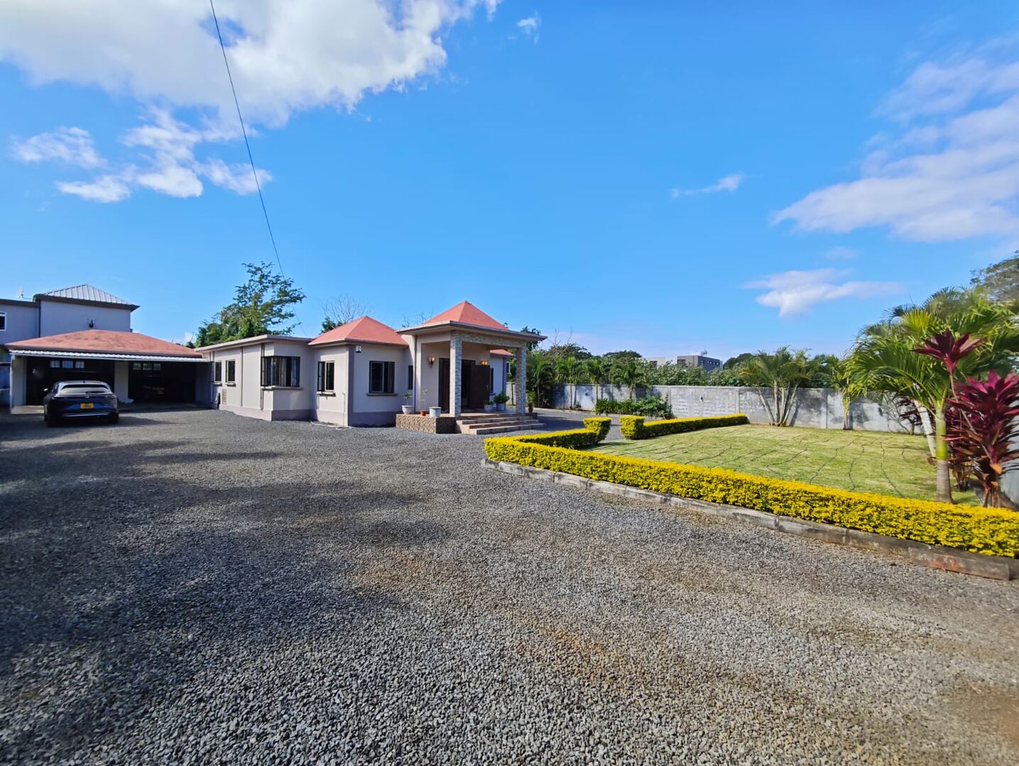 House / Villa of 3 bedrooms for sale in Calodyne, north, Mauritius – LexpressProperty.com | 817869 | Ref01