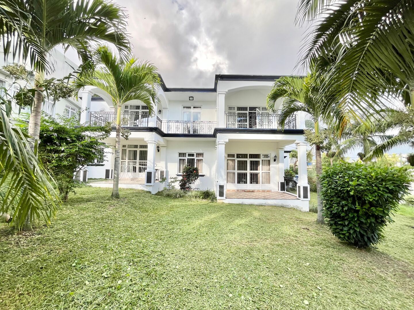 Maison / Villa 5 Chambre(s) en vente à Quatre Bornes, centre, île Maurice – LexpressProperty.com | 818989 | Ref01