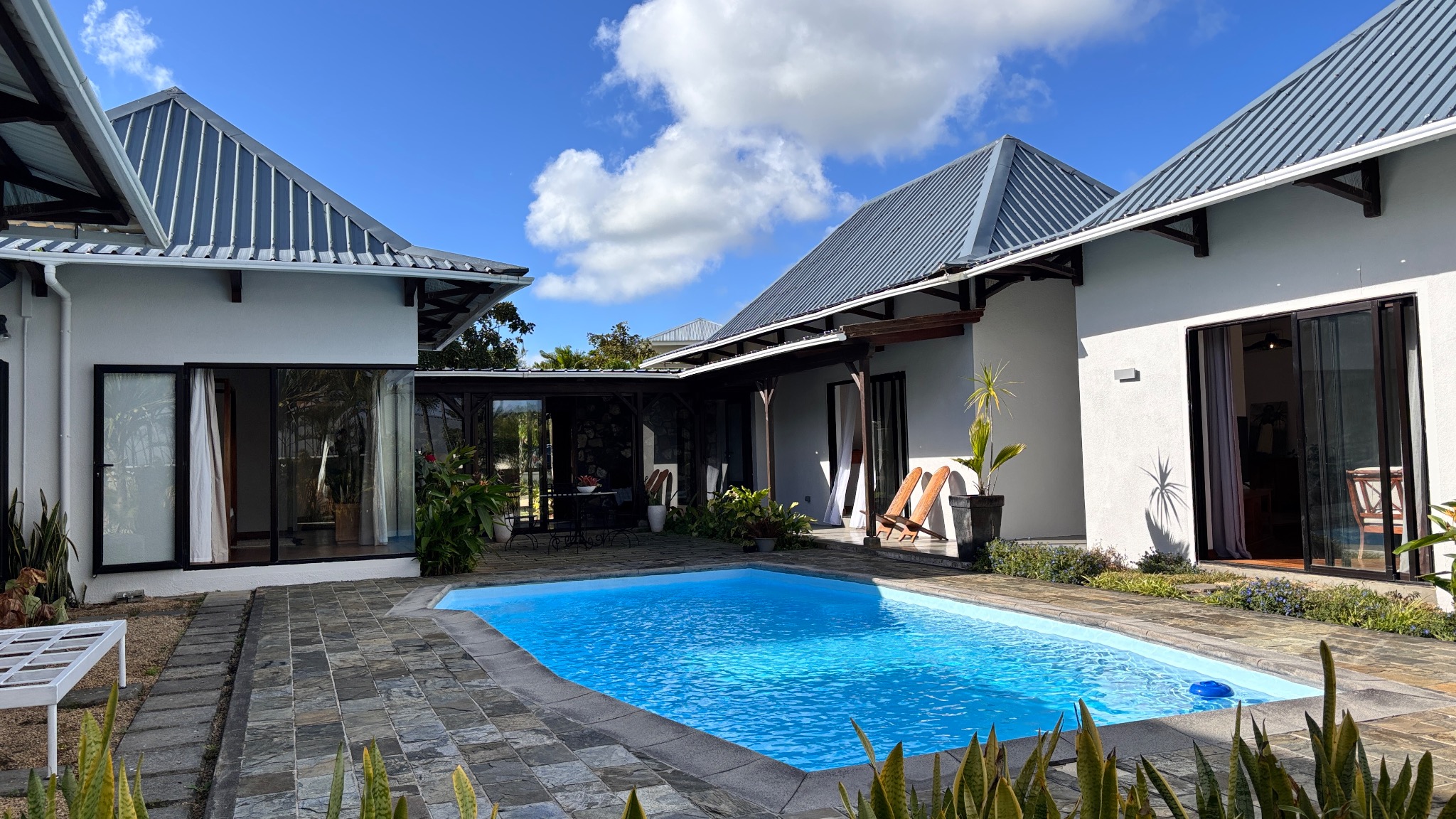 House / Villa of 4 bedrooms for rent in Piton, north, Mauritius – LexpressProperty.com | 804221 | Ref01