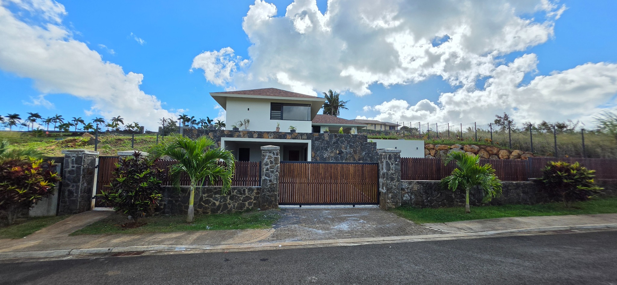 Property – LexpressProperty.com | 818898 | Ref01