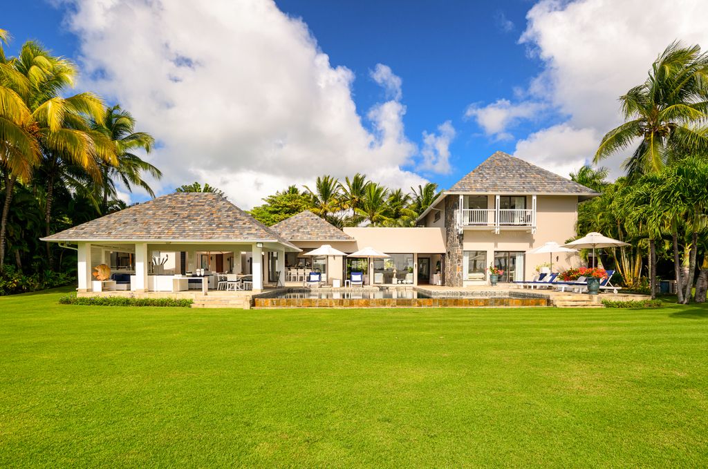 House / Villa of 6 bedrooms for sale in Beau Champ, east, Mauritius – LexpressProperty.com | 820461 | Ref01