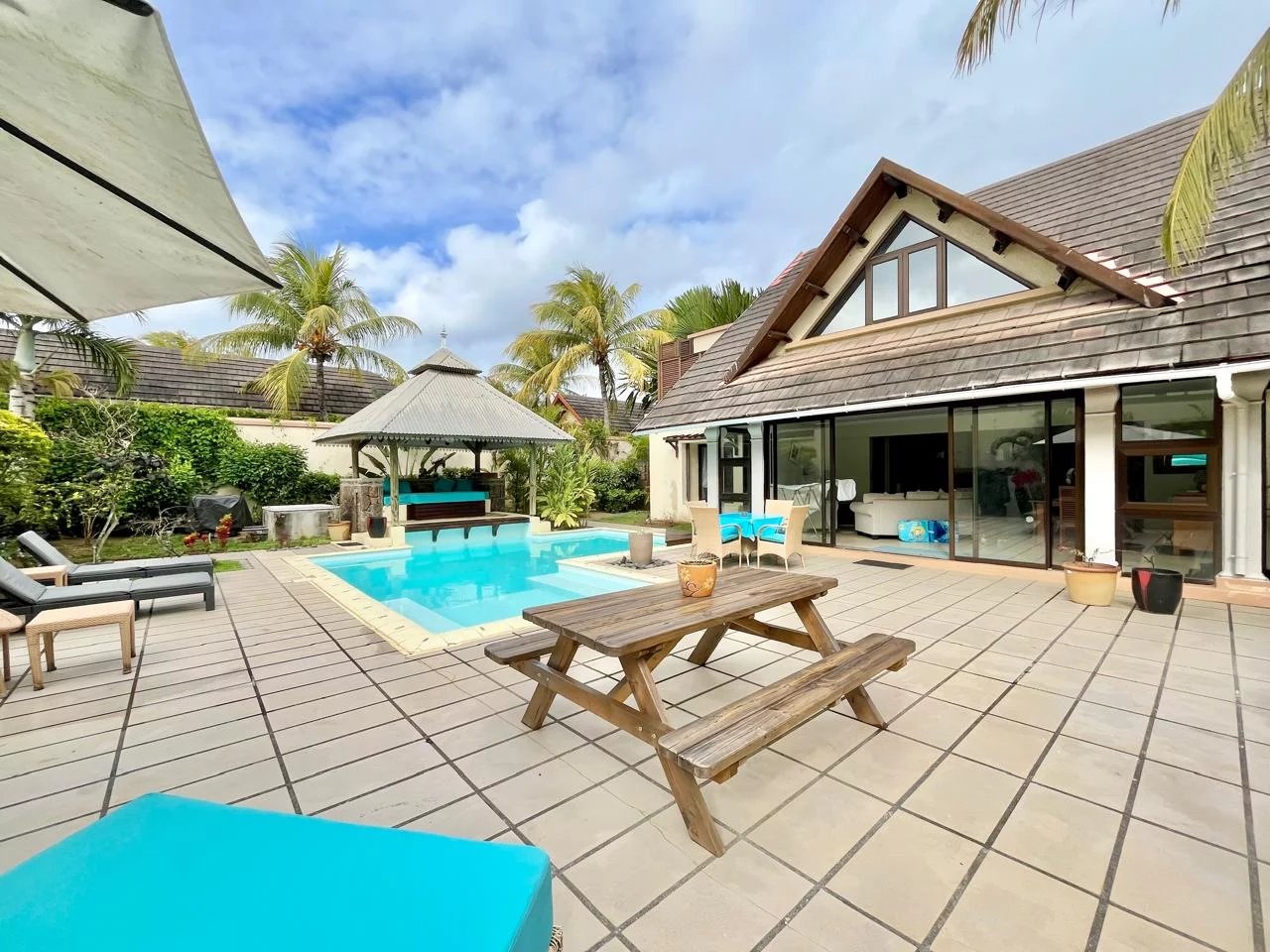 Bien – LexpressProperty.com | 820403 | Ref01