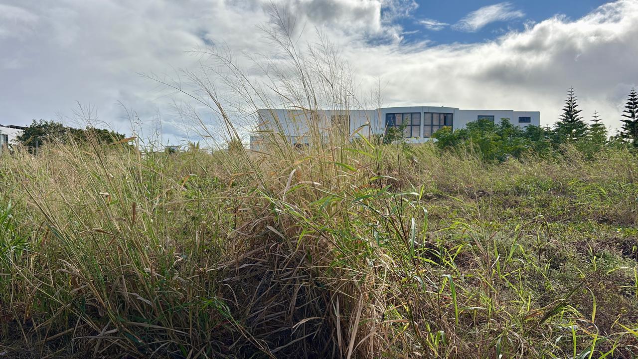 Residential land of 672 m2 for sale in Magenta, west, Mauritius – LexpressProperty.com | 820595 | Ref01