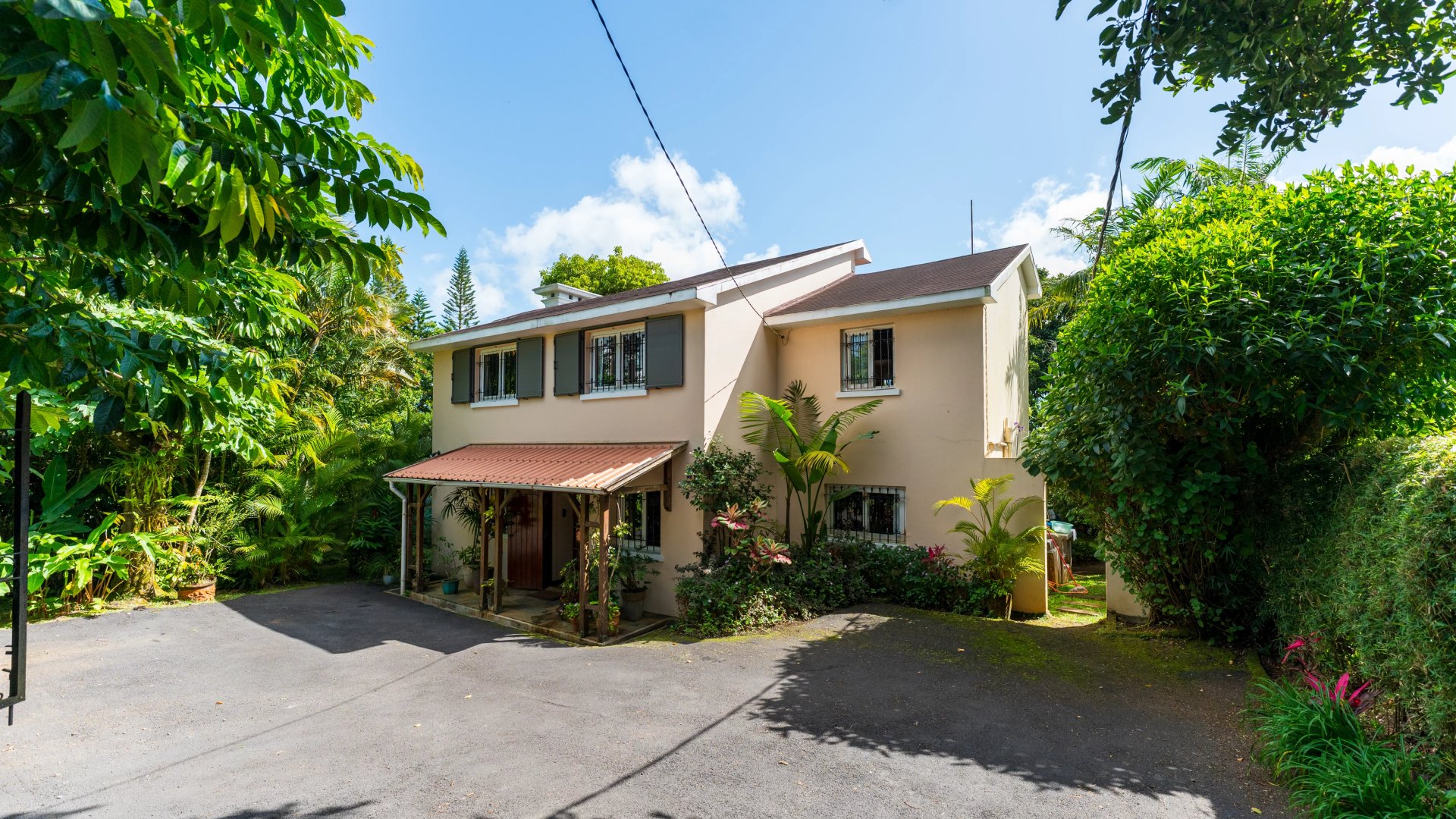 House / Villa of 5 bedrooms for sale in Floréal, center, Mauritius – LexpressProperty.com | 813864 | Ref01