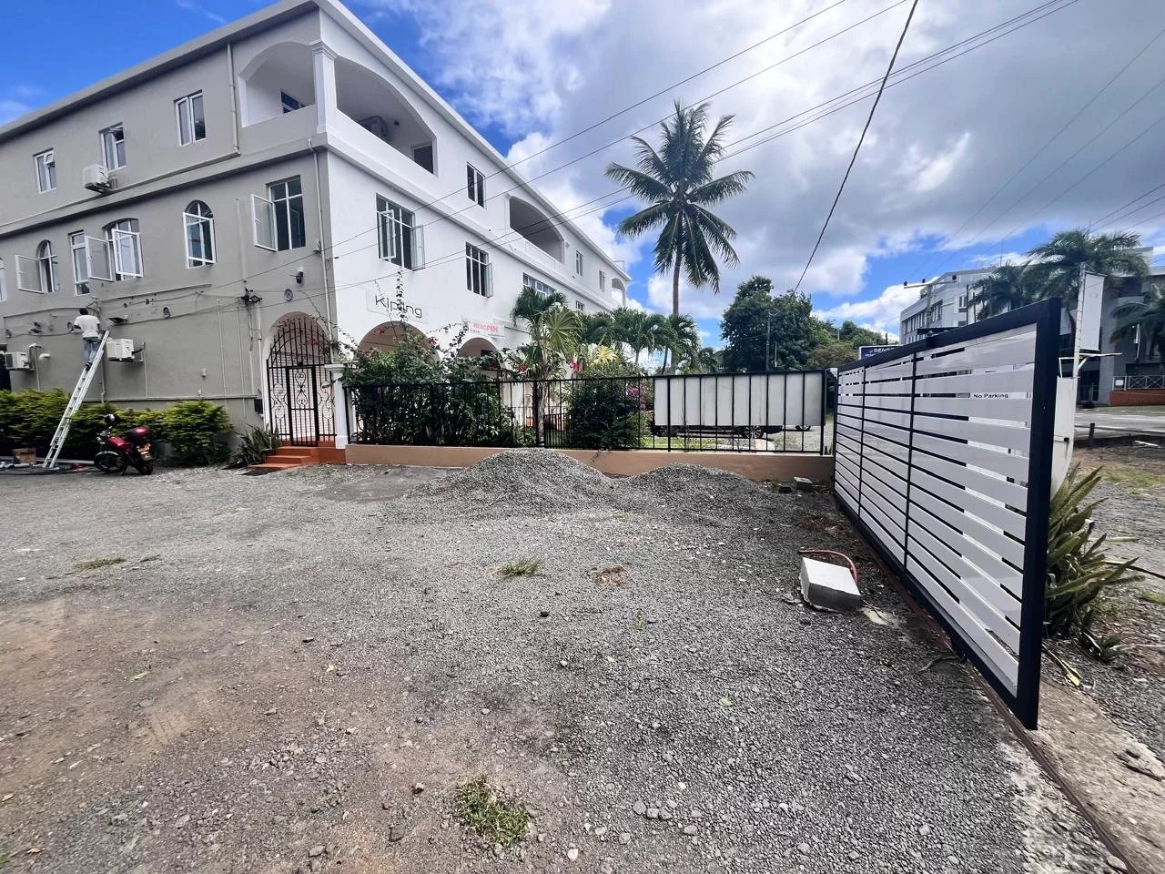 Bureau location à Grand Bay, nord, île Maurice – LexpressProperty.com | 795143 | Ref01