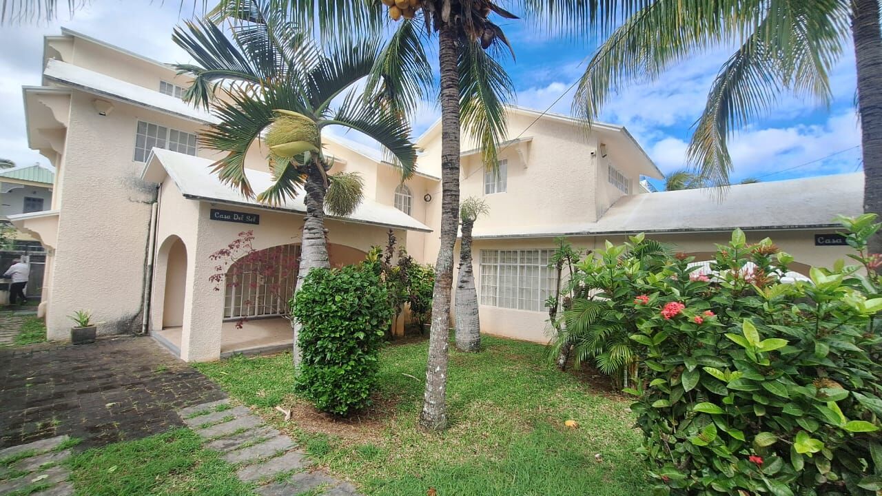Maison / Villa 7 Chambre(s) en vente à Mon Choisy, nord, île Maurice – LexpressProperty.com | 822887 | Ref01