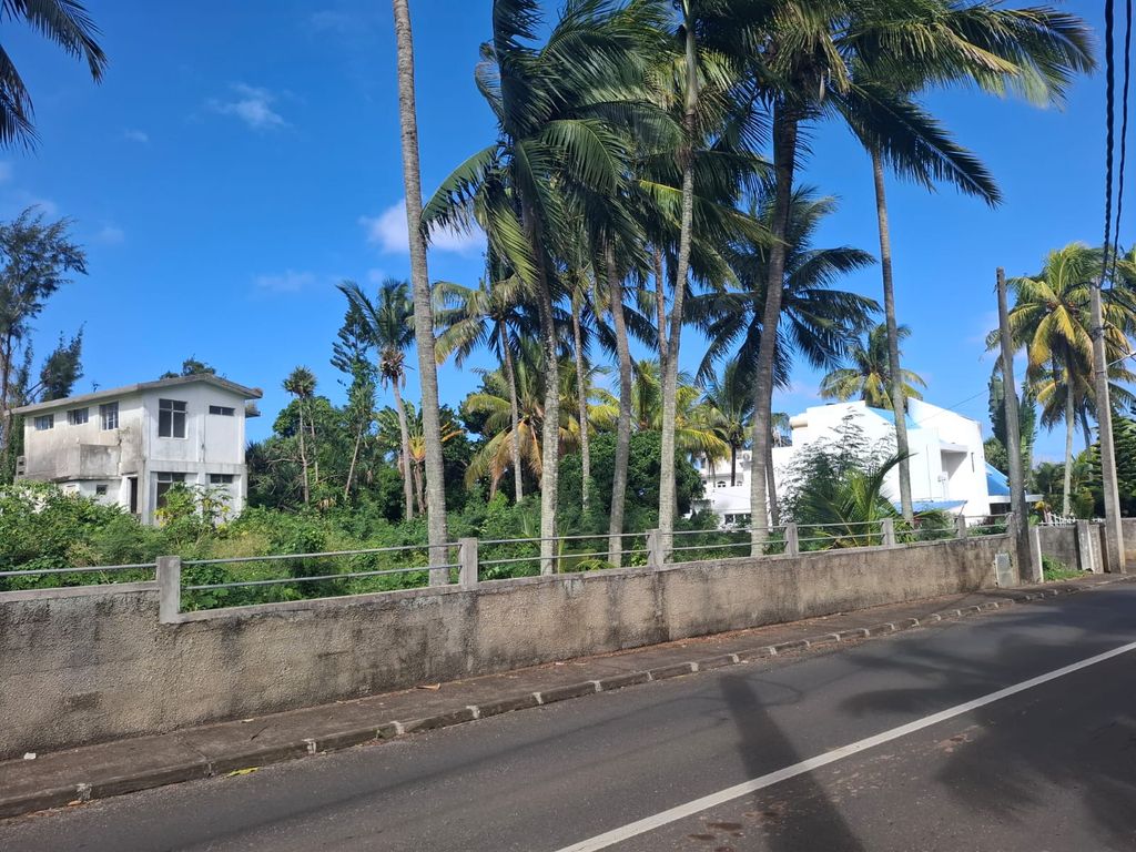 Residential land of 3723 m2 for sale in Riambel, south, Mauritius – LexpressProperty.com | 822877 | Ref01