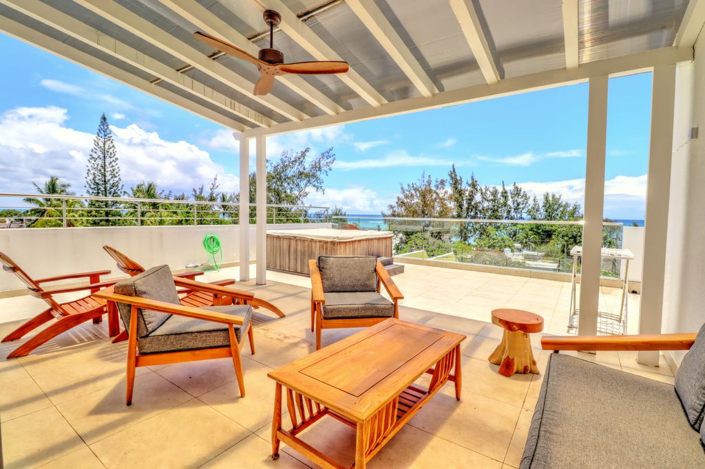 Penthouse of 3 bedrooms for rent in Péreybère, north, Mauritius – LexpressProperty.com | 385991 | Ref01