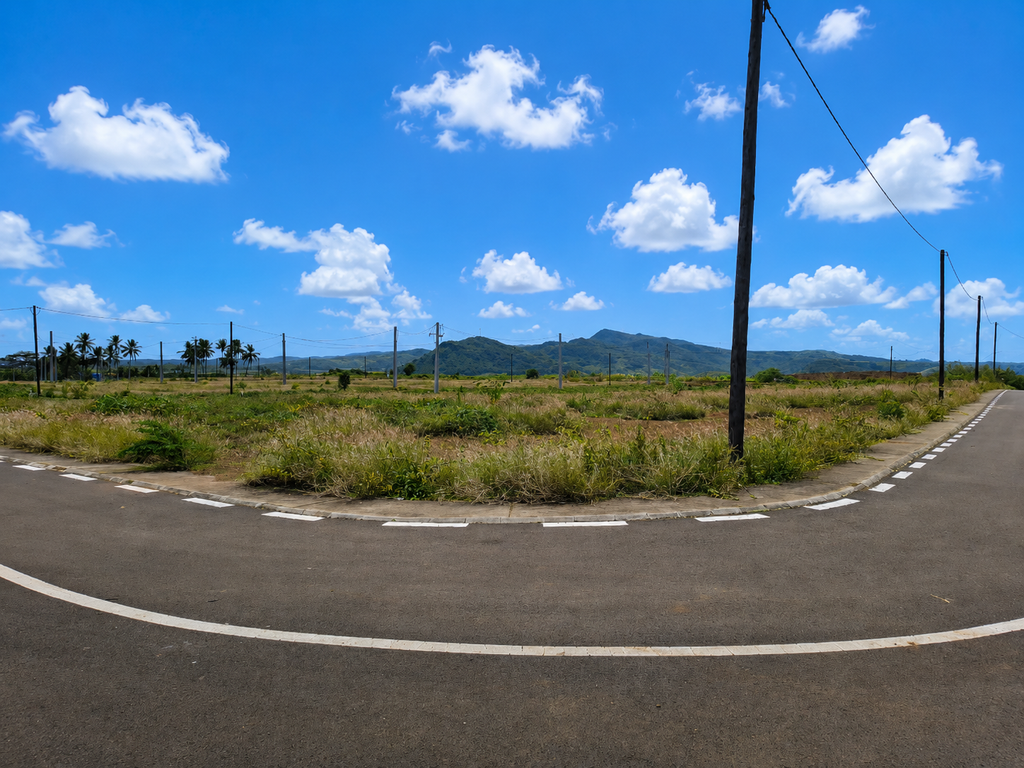 Residential land of 421.32 m2 for sale in Souillac, south, Mauritius – LexpressProperty.com | 798487 | Ref01
