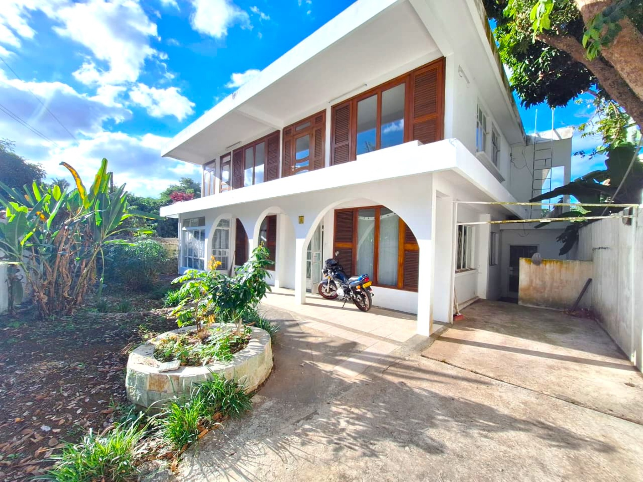 House / Villa of 3 bedrooms for sale in Quatre Bornes, center, Mauritius – LexpressProperty.com | 823103 | Ref01
