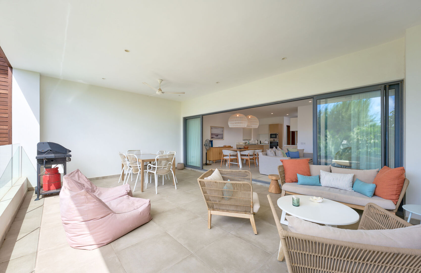 Apartment of 3 bedrooms for sale in Pointe aux Canonniers, north, Mauritius – LexpressProperty.com | 823689 | Ref01