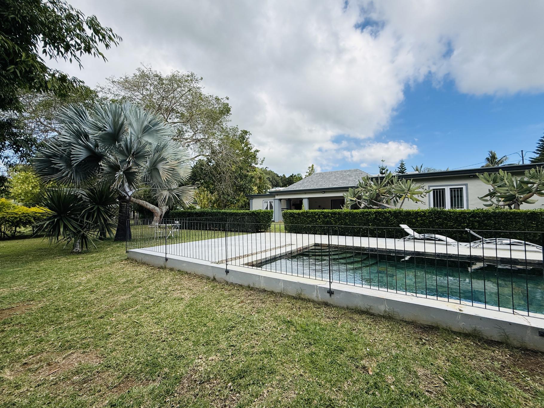 Maison / Villa 4 Chambre(s) en vente à Forêt Daruty, nord, île Maurice – LexpressProperty.com | 824923 | Ref01