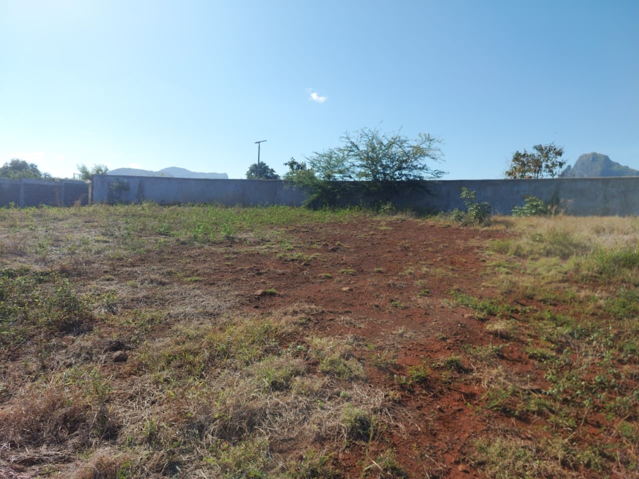 Terrain résidentiel de 577 m2 en vente à Flic en Flac, ouest, île Maurice – LexpressProperty.com | 824946 | Ref01