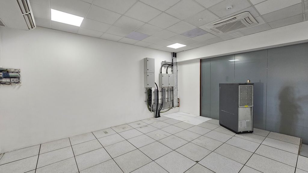 Office for rent in Phoenix, center, Mauritius – LexpressProperty.com | 823962 | Ref01