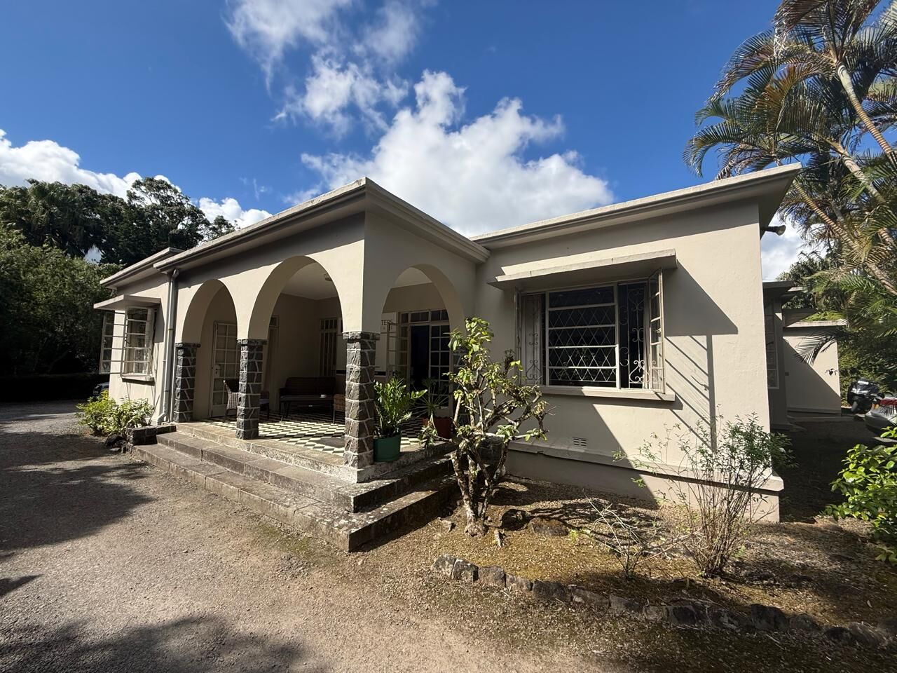 Maison / Villa 4 Chambre(s) en vente à Curepipe, centre, île Maurice – LexpressProperty.com | 826904 | Ref01