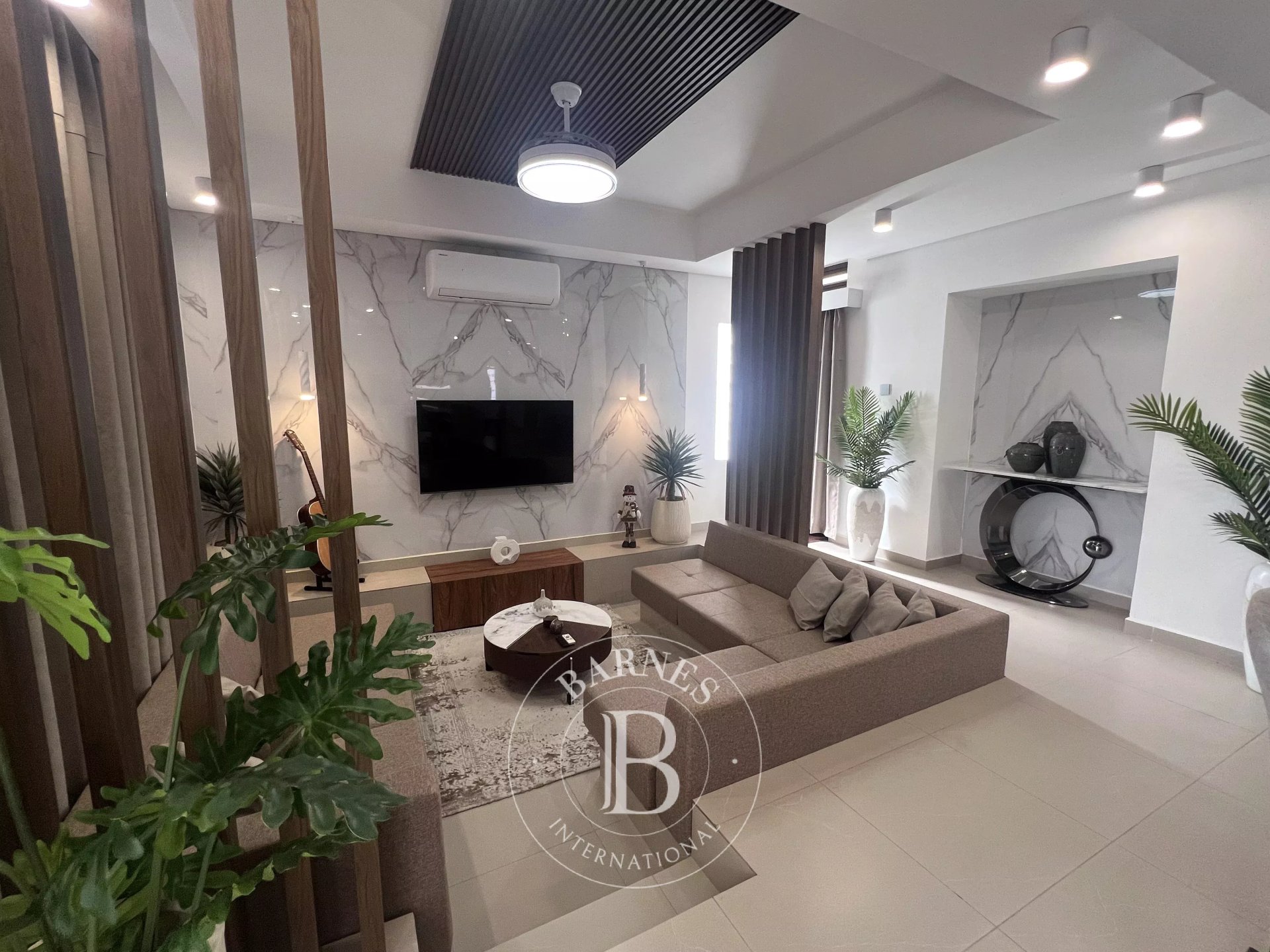 Maison / Villa 4 Chambre(s) en location à Belle Mare, est, île Maurice – LexpressProperty.com | 827711 | Ref01