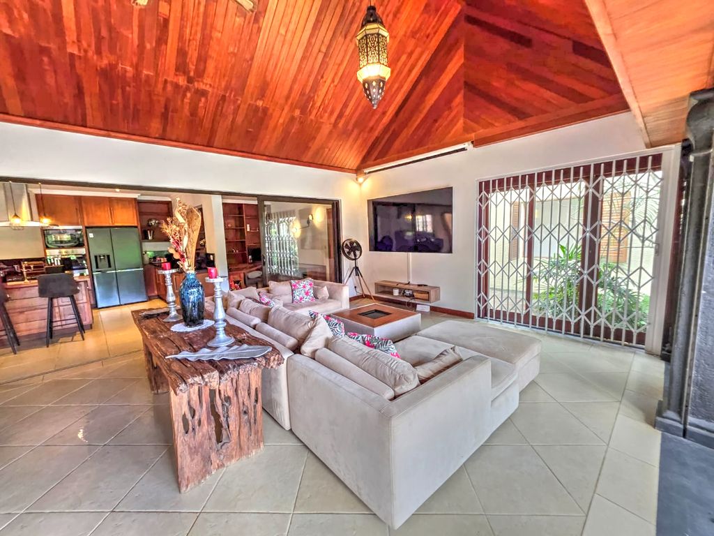 House / Villa of 4 bedrooms for rent in Péreybère, north, Mauritius – LexpressProperty.com | 827716 | Ref01