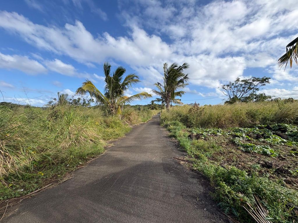 Residential land of 506.51 m2 for sale in Le Bouchon, south, Mauritius – LexpressProperty.com | 828545 | Ref01