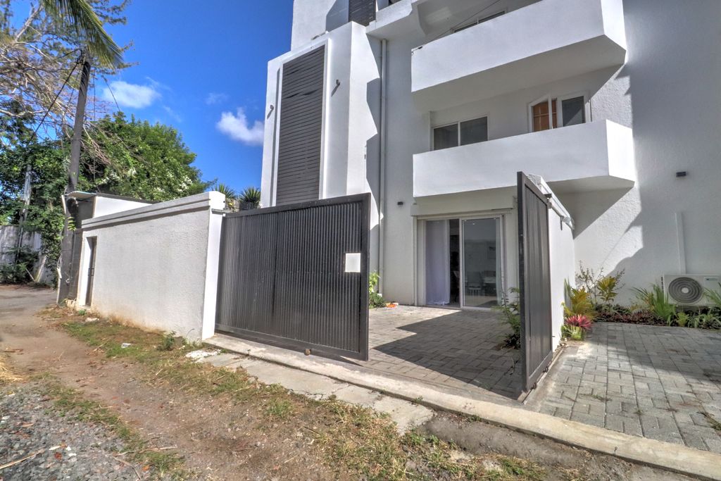 Appartement 2 Chambre(s) en location à Pointe aux Canonniers, nord, île Maurice – LexpressProperty.com | 809698 | Ref01
