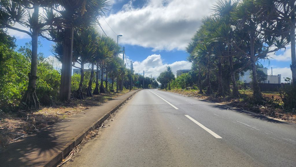 Residential land of 2400 m2 for sale in Hermitage, center, Mauritius – LexpressProperty.com | 828772 | Ref01